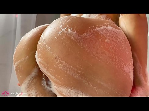 ❤️ Brunette Masturbates Pussy with Vibrator to Intense Orgasm in Shower ️❌ វីដេអូសិច នៅពួកយើង ﹏